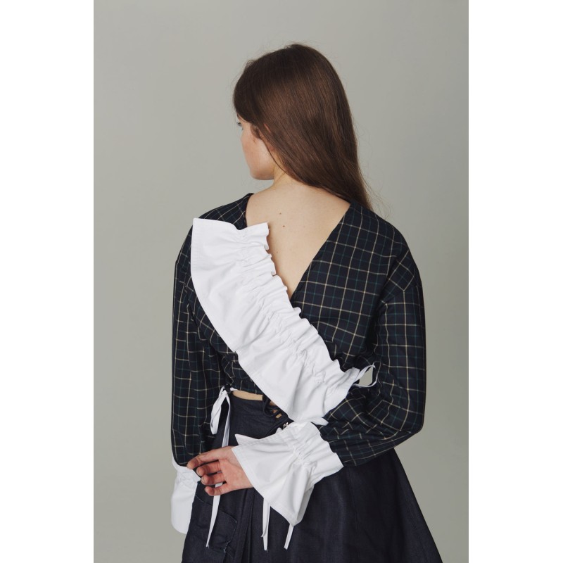 FEMALE PLAID SHIRT WITH RUFFLES AND EMBROIDERYS paiement sécurisé