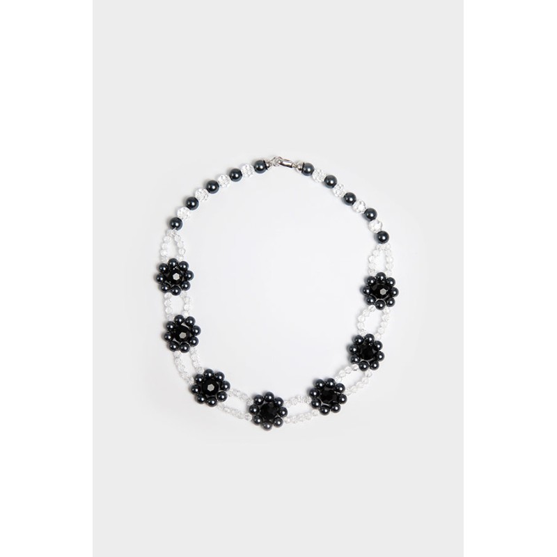 BLACK FLORAL NECKLACE Vous souhaitez 