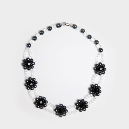 BLACK FLORAL NECKLACE Vous souhaitez 