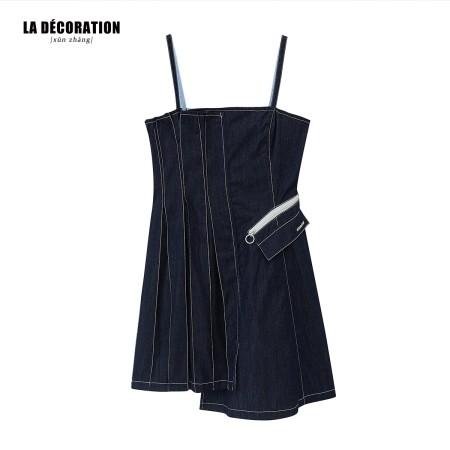 PLEATED DRESS Toutes les collections ici