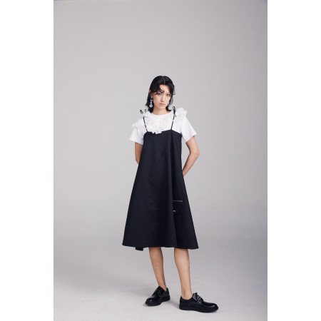 BLACK RUFFLE-TRIMMED GILLE DRESS plus qu'un jeu 