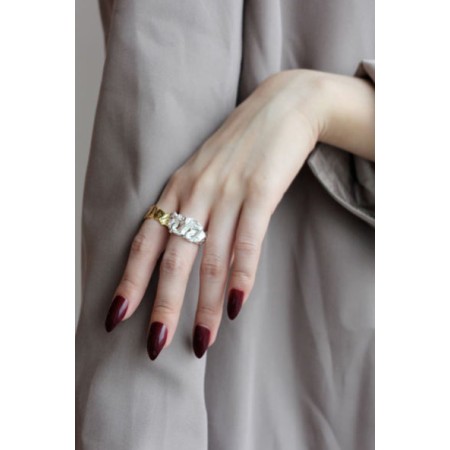 WHITE GOLD/ 18K GOLD PLEATED RING s'inspire de l'anatomie humaine