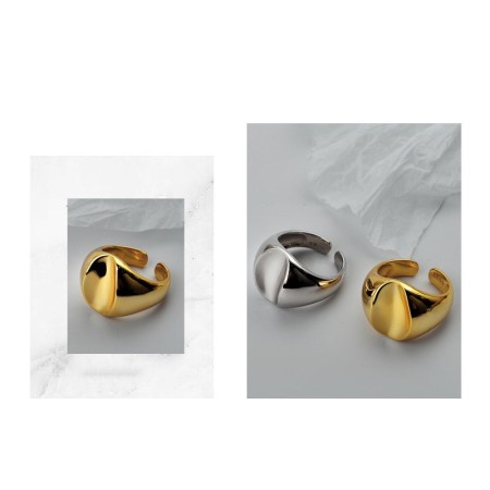 WHITE GOLD/ 18K GOLD MINIMALIST RING le concept de la Pate a emporter 