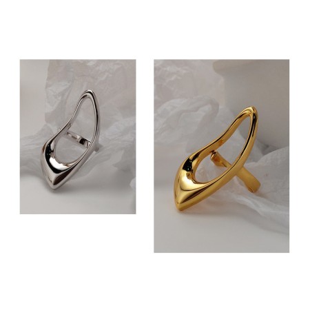 WHITE GOLD/ 18K GOLD CUTOUT RING offre 