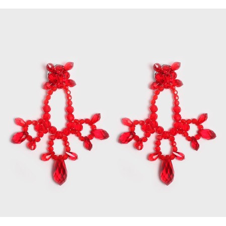 RED EARRINGS suggérées chez