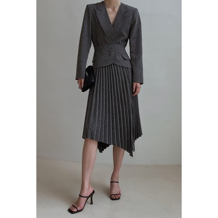 WOMEN'S SUIT THREE PIECE SET  WOMEN'S SUIT + PLEATED SKIRT + BELT chez Cornerstreet bien 