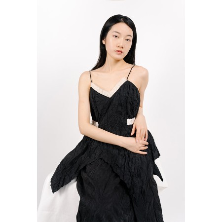 PLEATED FABRIC SET ( SLEEVELESS TOP & SKIRT) les ctes