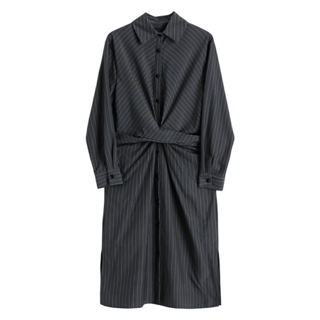 BLACK STRIPED SHIRT DRESS brillant des détails fins