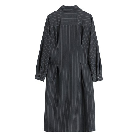 BLACK STRIPED SHIRT DRESS brillant des détails fins