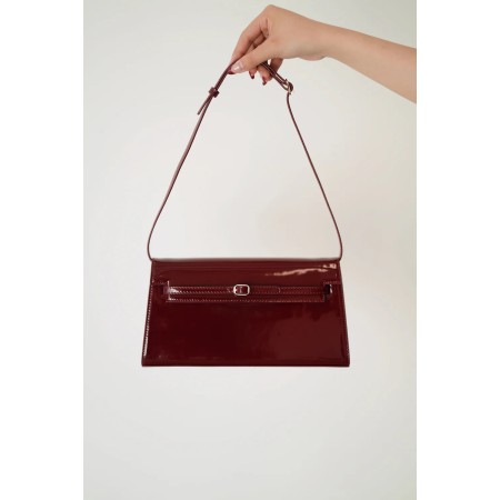 PATENT DARK CHERRY SHOULDER BAG de pas cher