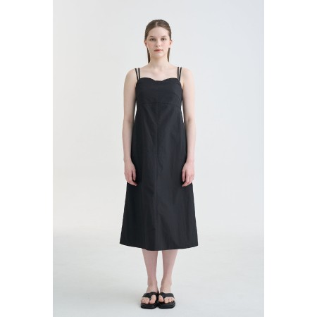 HEART STRAP MIDI DRESS_BLACK Comparez plus de prix