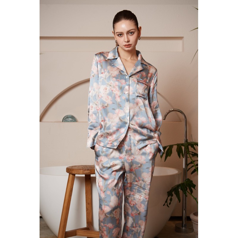 BLOSSOM MIST SILK PAJAMA SET plus qu'un jeu 