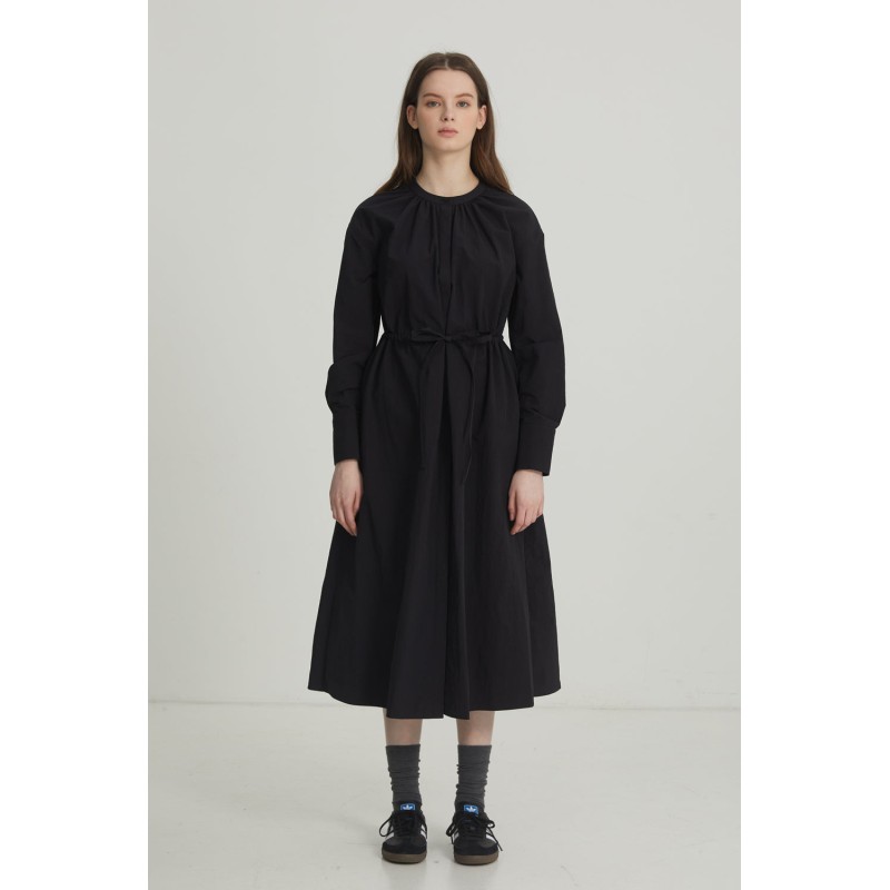 SHIRRING SHIRT DRESS_BLACK Venez découvrir notre 