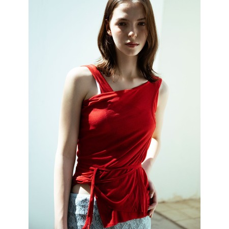 LAYERED SLEEVELESS TOP_TRUE RED chez Cornerstreet bien 