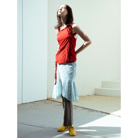 LAYERED SLEEVELESS TOP_TRUE RED chez Cornerstreet bien 