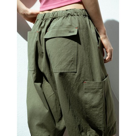 LOW WAIST CARGO SHORTS_KHAKI en stock