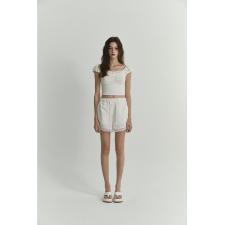 LACE TRACK SHORTS_IVORY Comparez et commandez 