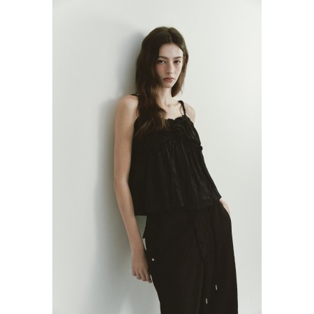 ROMANTIC FRILL SLEEVELESS BLOUSE_BLACK Pour