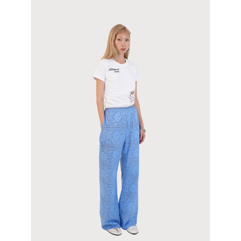 LACE EASY PANTS_BLUE s'inspire de l'anatomie humaine