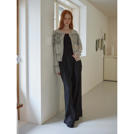 PLEATED LINE PANTS_BLACK Toutes les collections ici