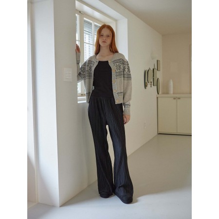 PLEATED LINE PANTS_BLACK Toutes les collections ici