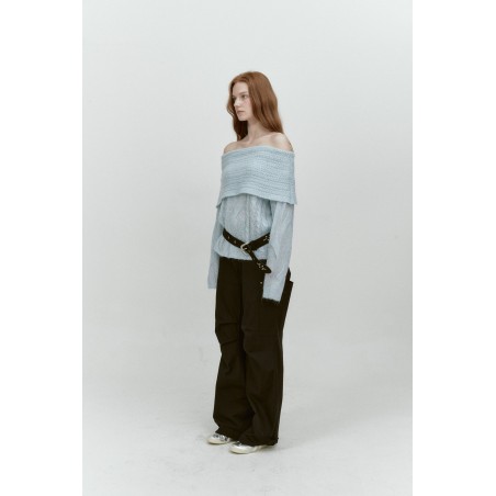 ALPACA TWIST OFF SHOULDER KNIT_SKY BLUE sur le site 