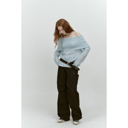 ALPACA TWIST OFF SHOULDER KNIT_SKY BLUE sur le site 