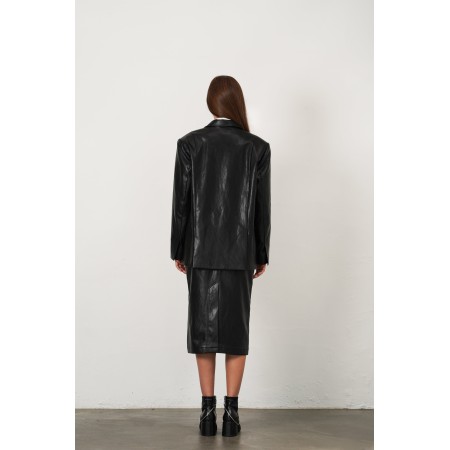 CLASSIC ONE BUTTON OVERSIZE FAUX LEATHER JACKET_BLACK s'inspire de l'anatomie humaine