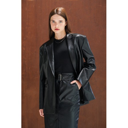 CLASSIC ONE BUTTON OVERSIZE FAUX LEATHER JACKET_BLACK s'inspire de l'anatomie humaine