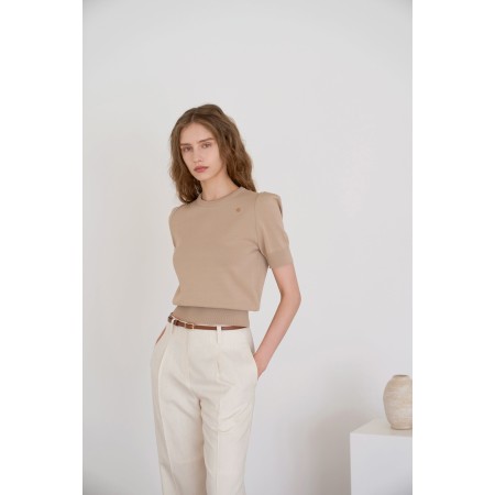 SHOULDER POINT SHORT SLEEVE KNIT_BEIGE ou a consommer sur place