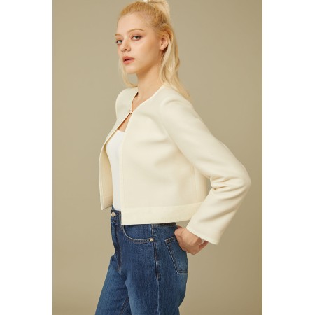 WOOL SILK CROP JACKET_IVORY s'inspire de l'anatomie humaine