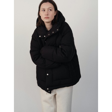 DUNNE HALF PADDED JACKET_BLACK brillant des détails fins