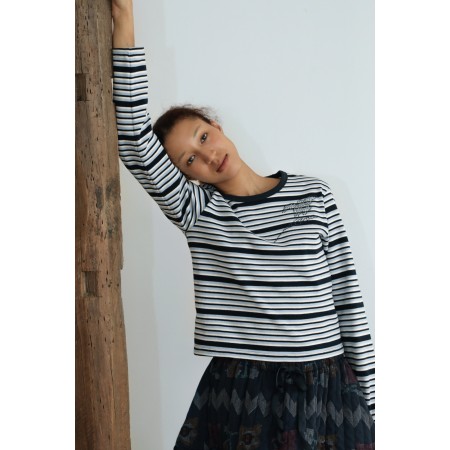 MOTIF STRIPE COTTON TOP_BLUE est présent 